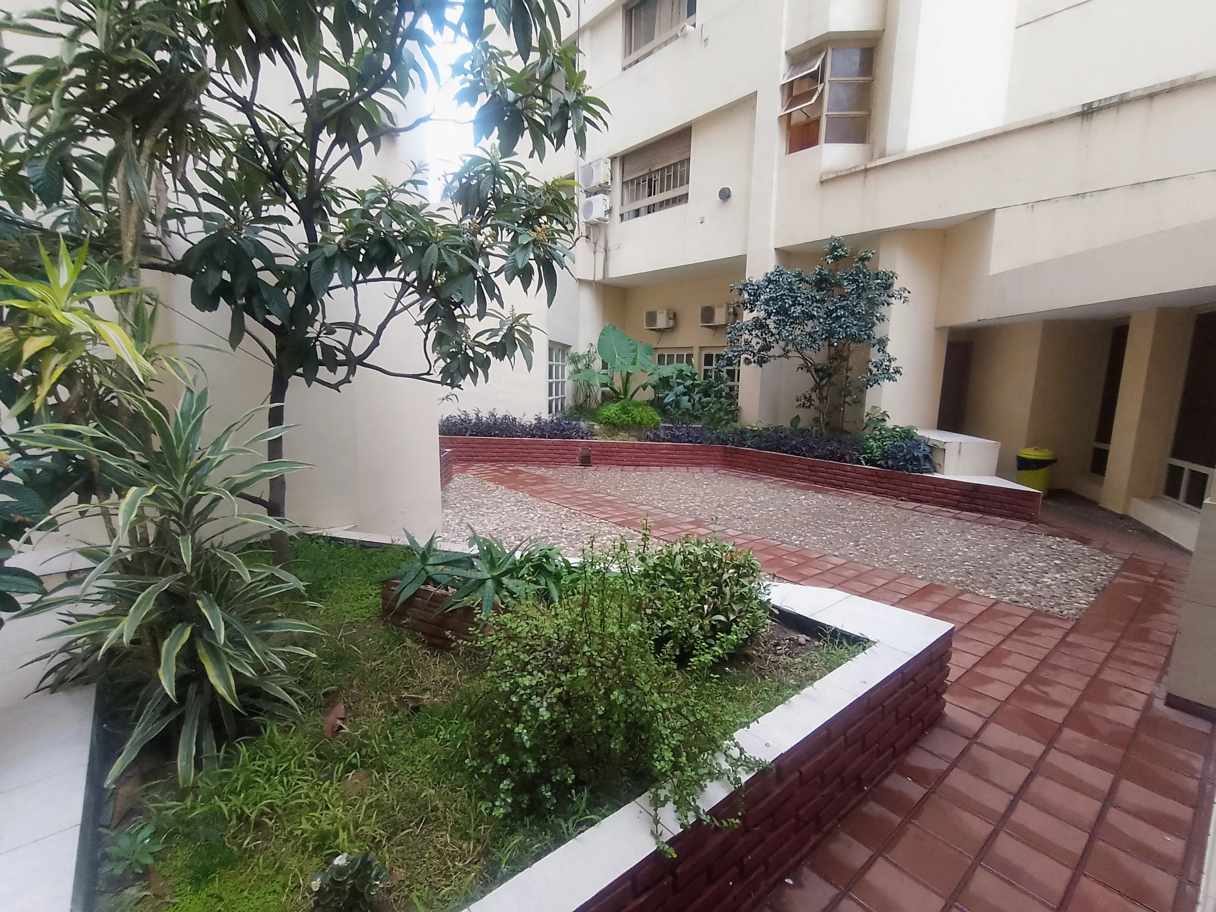 Dpto.2 Dorm Cochera Excelente Ubicación