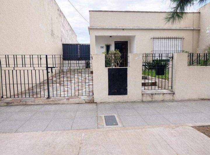 Casa · 101m² · 5 Ambientes · 1 Cochera