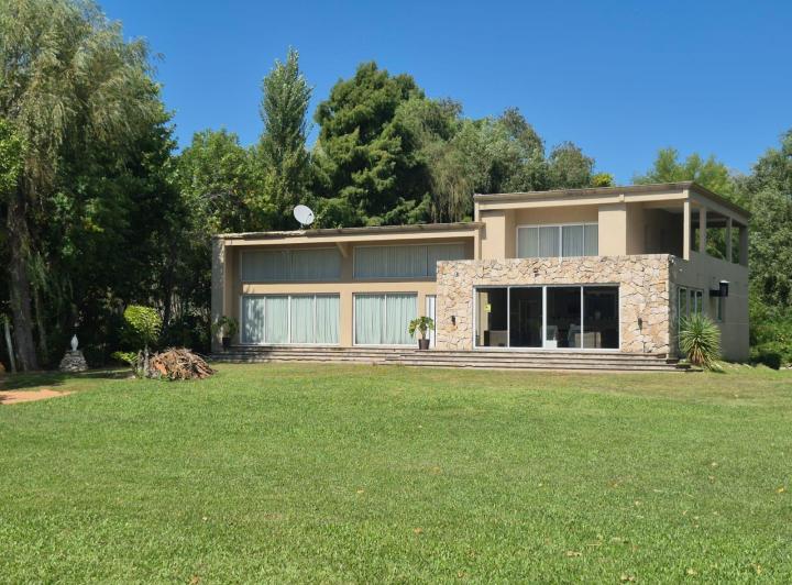 Casa · 364m² · 6 Ambientes