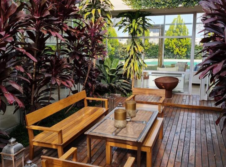 Casa · 285m² · 6 Ambientes · 1 Cochera