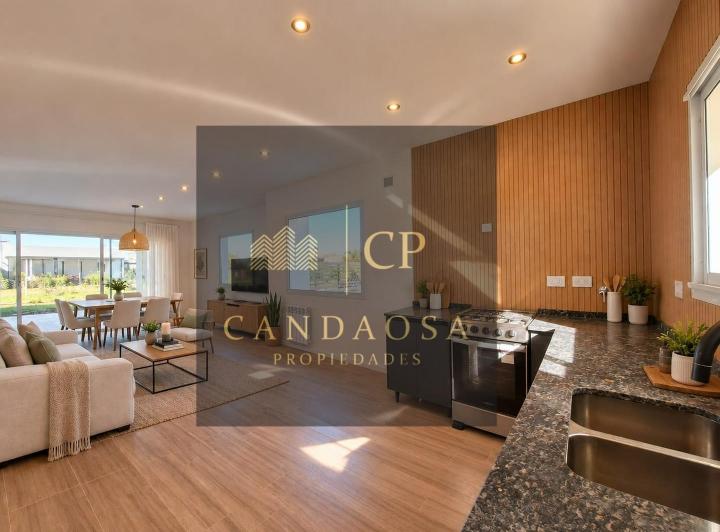 Casa · 165m² · 5 Ambientes · 3 Cocheras