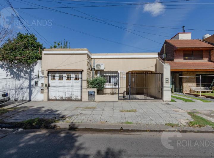 Casa · 118m² · 5 Ambientes · 2 Cocheras