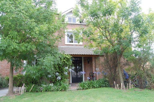 Casa · 280m² · 4 Dormitorios · 1 Cochera