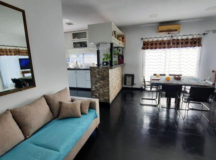 Casa · 118m² · 5 Ambientes · 1 Cochera