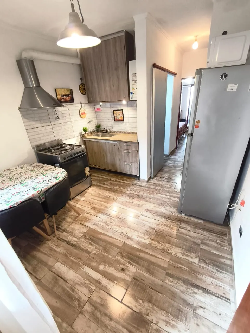 DEPARTAMENTO ENOPORTUNIDAD CON PATIO PROPIO EN PLENO CENTRO DE VILLA CARLOS PAZ.