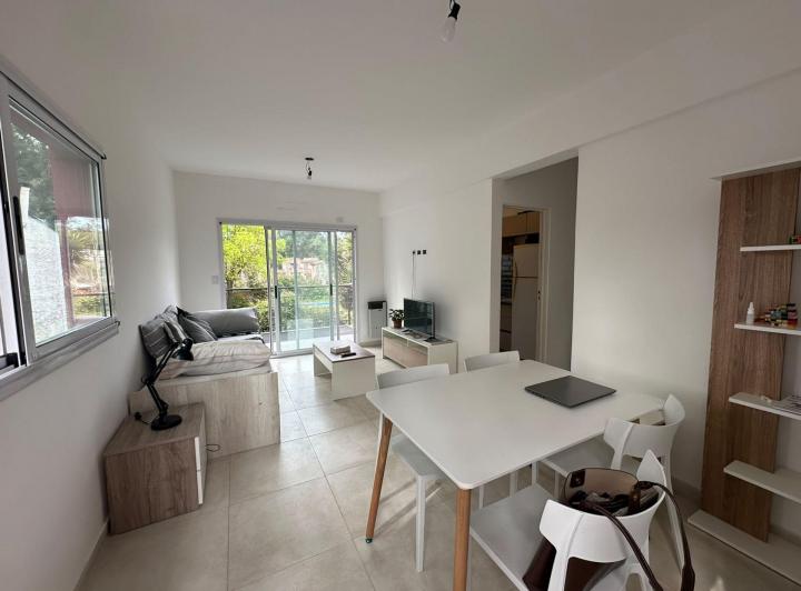 Departamento · 40m² · 2 Ambientes · 1 Cochera