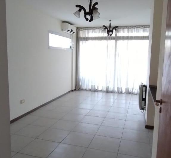 Departamento · 70m² · 4 Ambientes · 1 Cochera