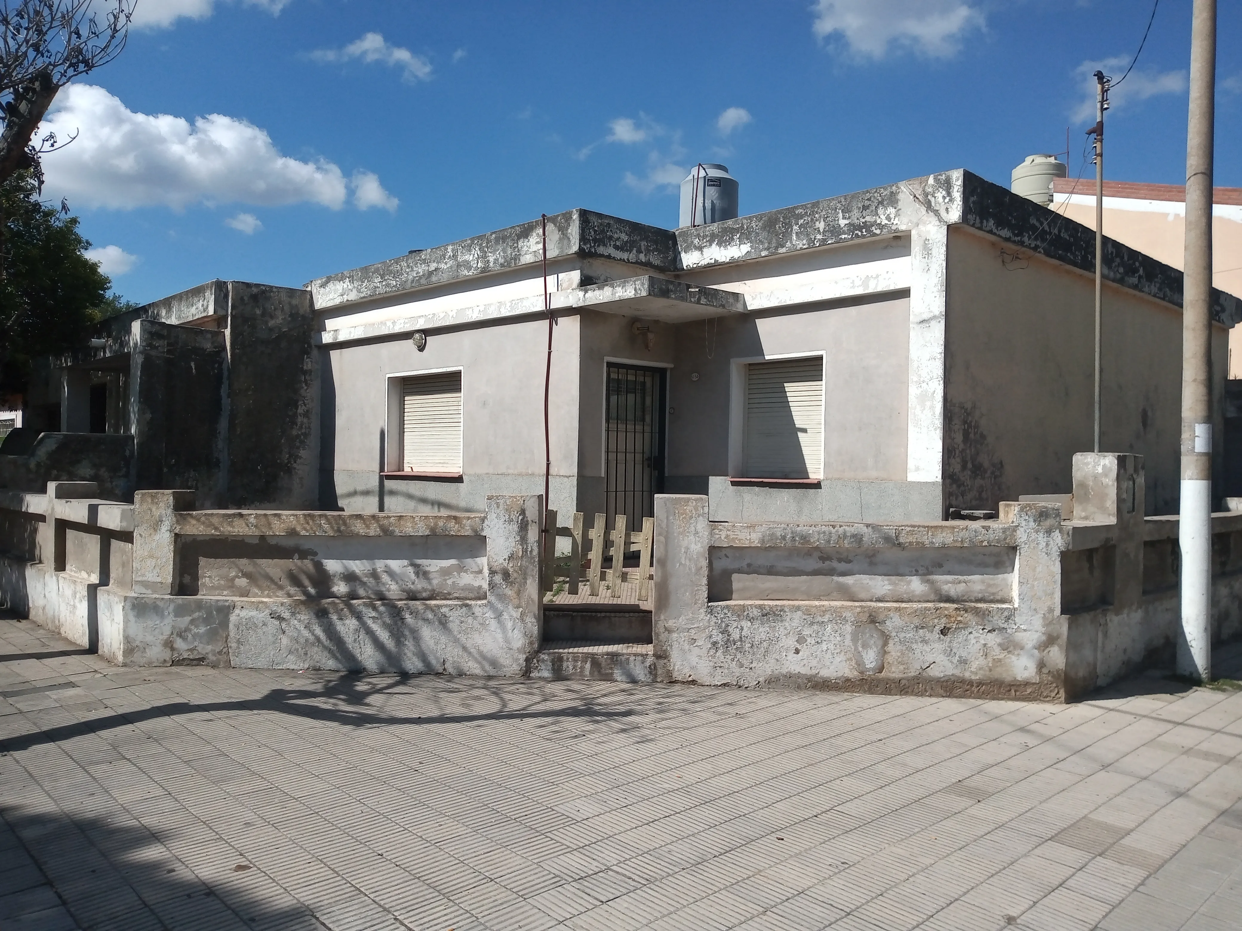 OPORTUNIDAD!!!! Dueño Vende Casa de 3 Dormitorios en Esquina!