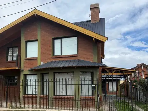 Casa con departamento independiente