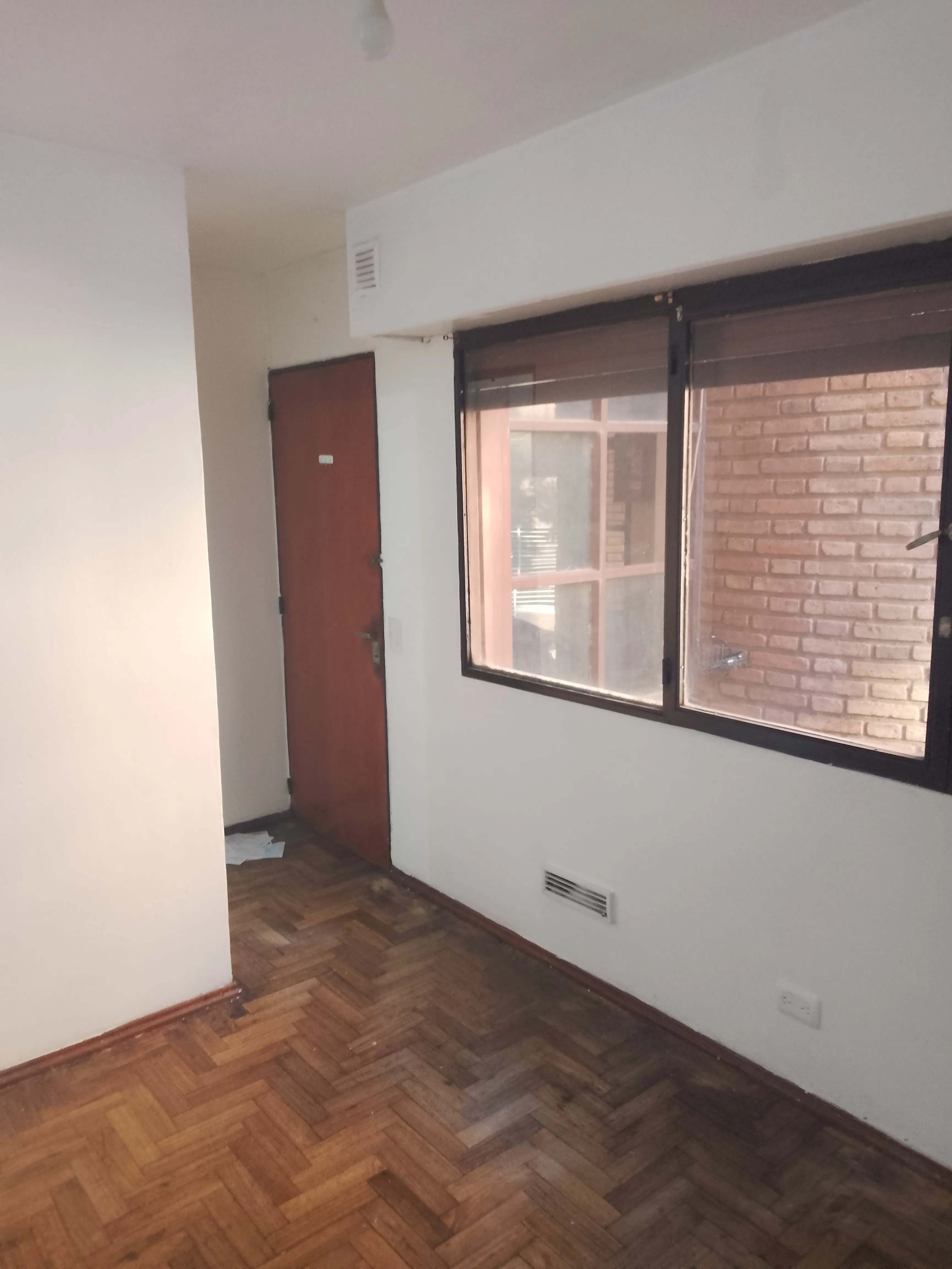 A metros de Patio Olmos, en alquiler Departamento de 1 dormitorio