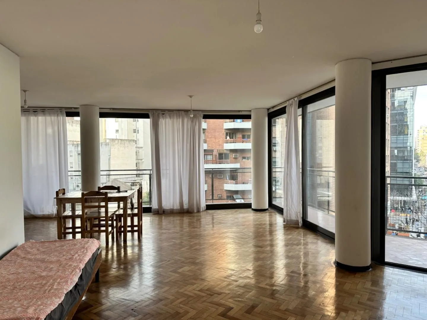 Piso 4 dormitorios | 166 m² | Monumento histórico | Nueva Córdoba