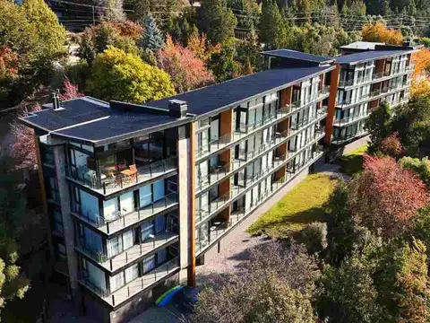 Departamento con vista al lago ultimo piso