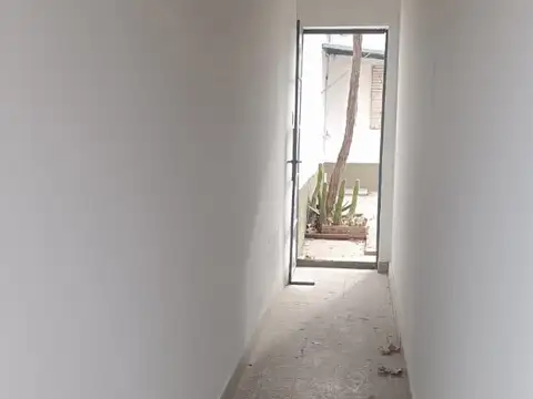 Casa en alquiler sobre avenida libertador