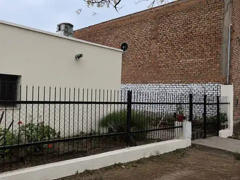 Casa a metros de av. mitre