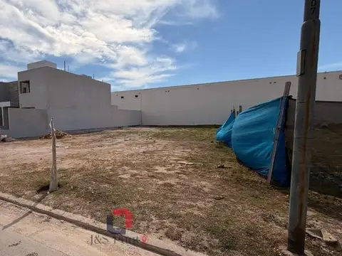 Lote colinas de manantiales