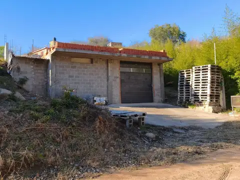 Lote 700 m2 con mejoras villa del lago carlos paz