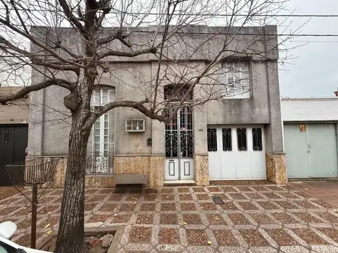 Venta casa 4 habitaciones, barrio catedral