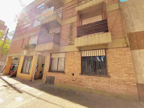 Ayacucho 1907 - departamento monoambiente pb con patio en alquiler - rep. de la sexta, rosario