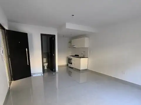 Departamento alquiler alsina al 400 monoambiente con patio
