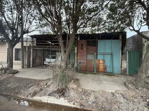 Venta | casa | 2 dormitorio | cochera | granadero baigorria | barrio san fernando