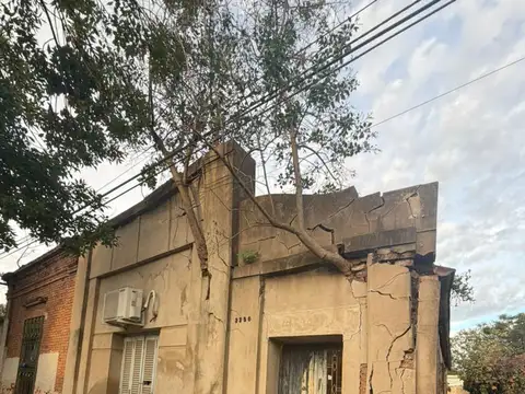 Venta de casa a refaccionar