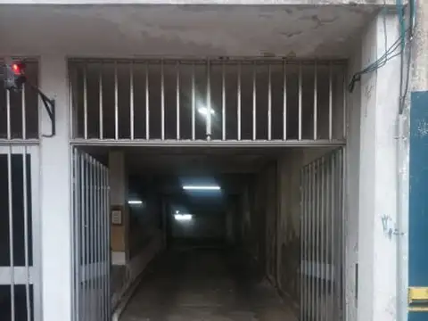 Genova 822 - cochera -