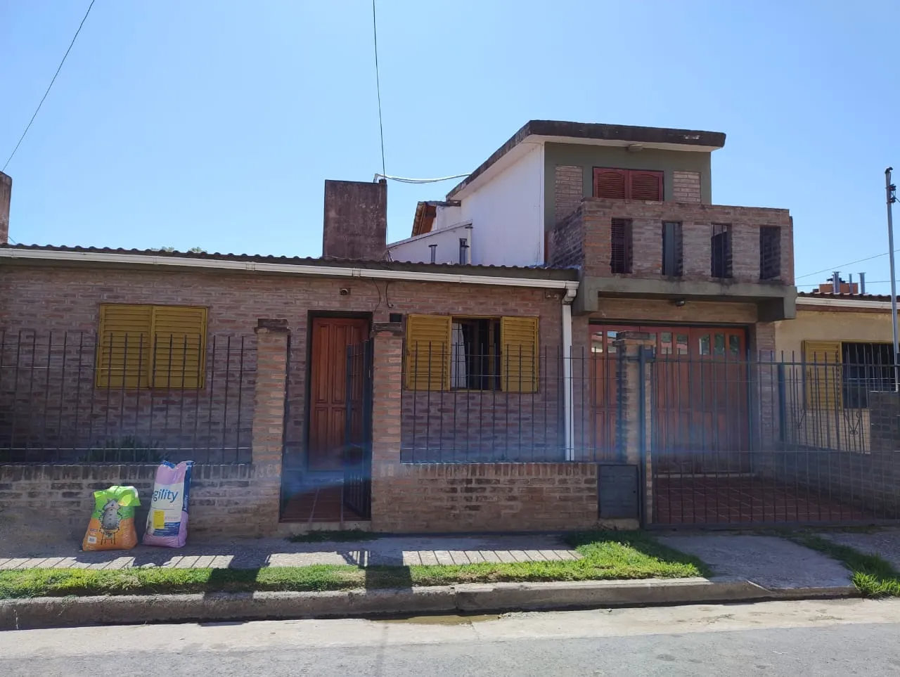 Gran oportunidad! Casa amplia en excelente ubicación  USD 64.000