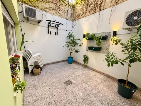 Ph alquiler boedo 2 ambientes con patio s/expensas