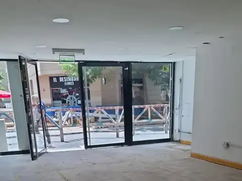 Alquiler local comercial en flores