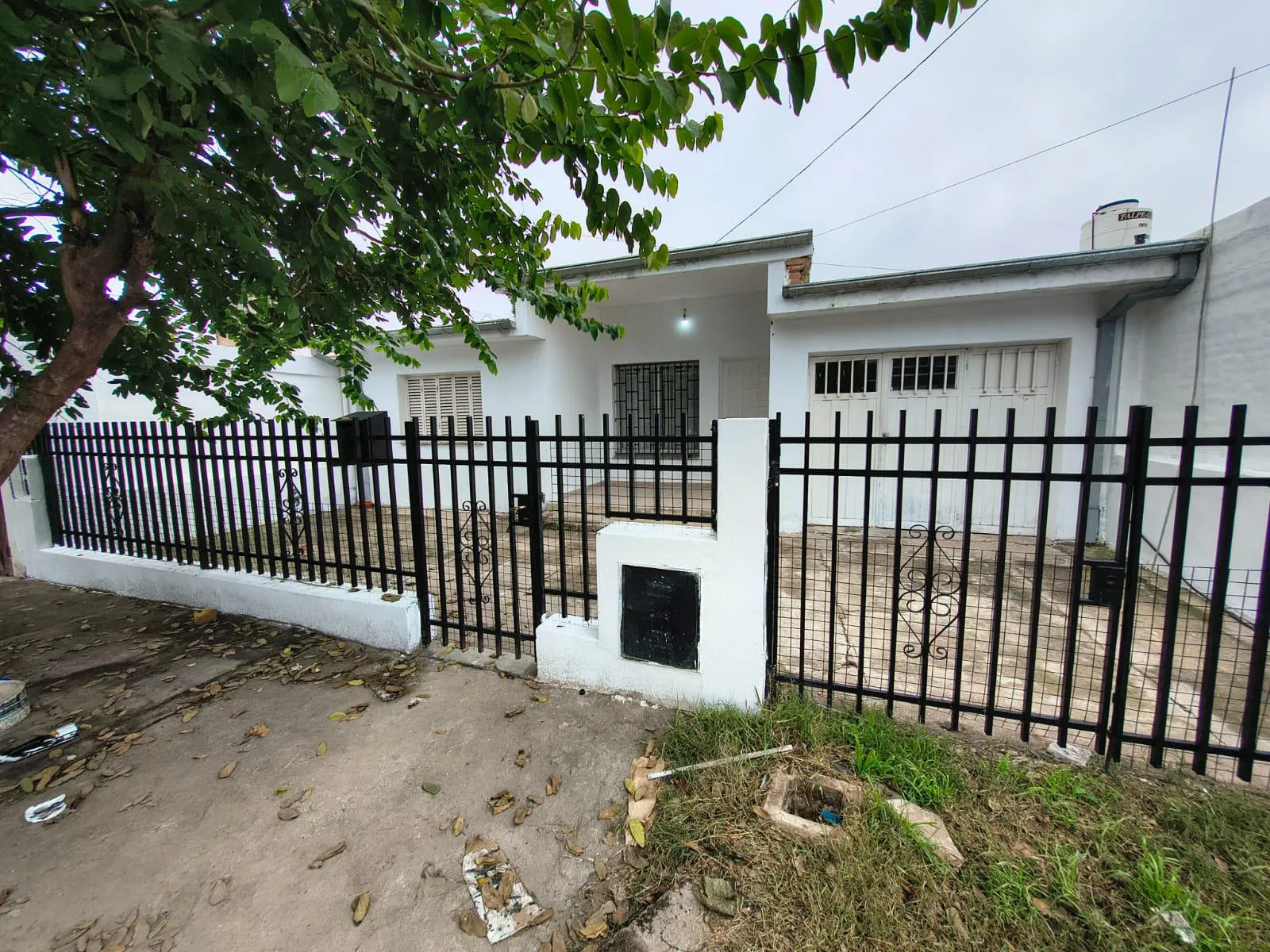 VENTA CASA DOS DORMITORIOS     B ESTACIÓN FLORES