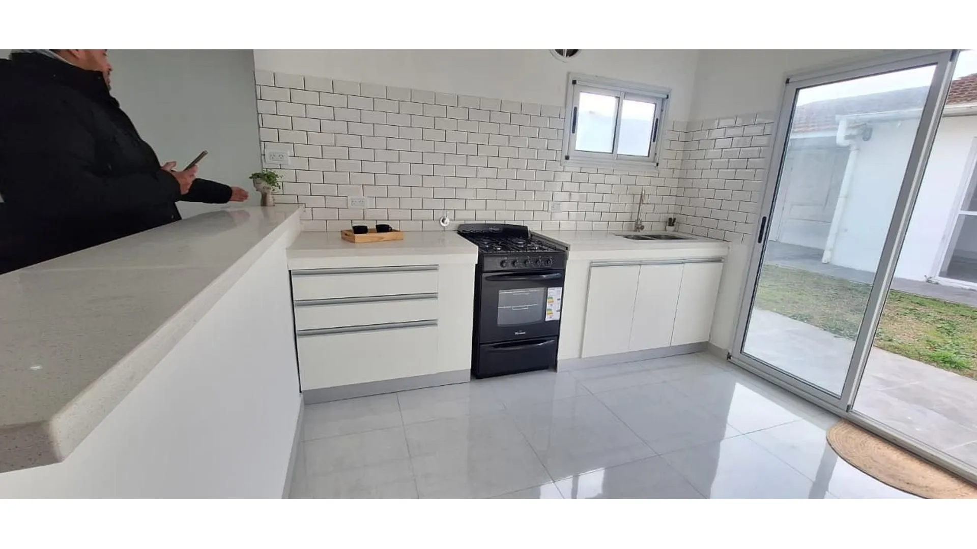 VENTA CASA 3 AMB RECICLADA, EN PARQUE LURO