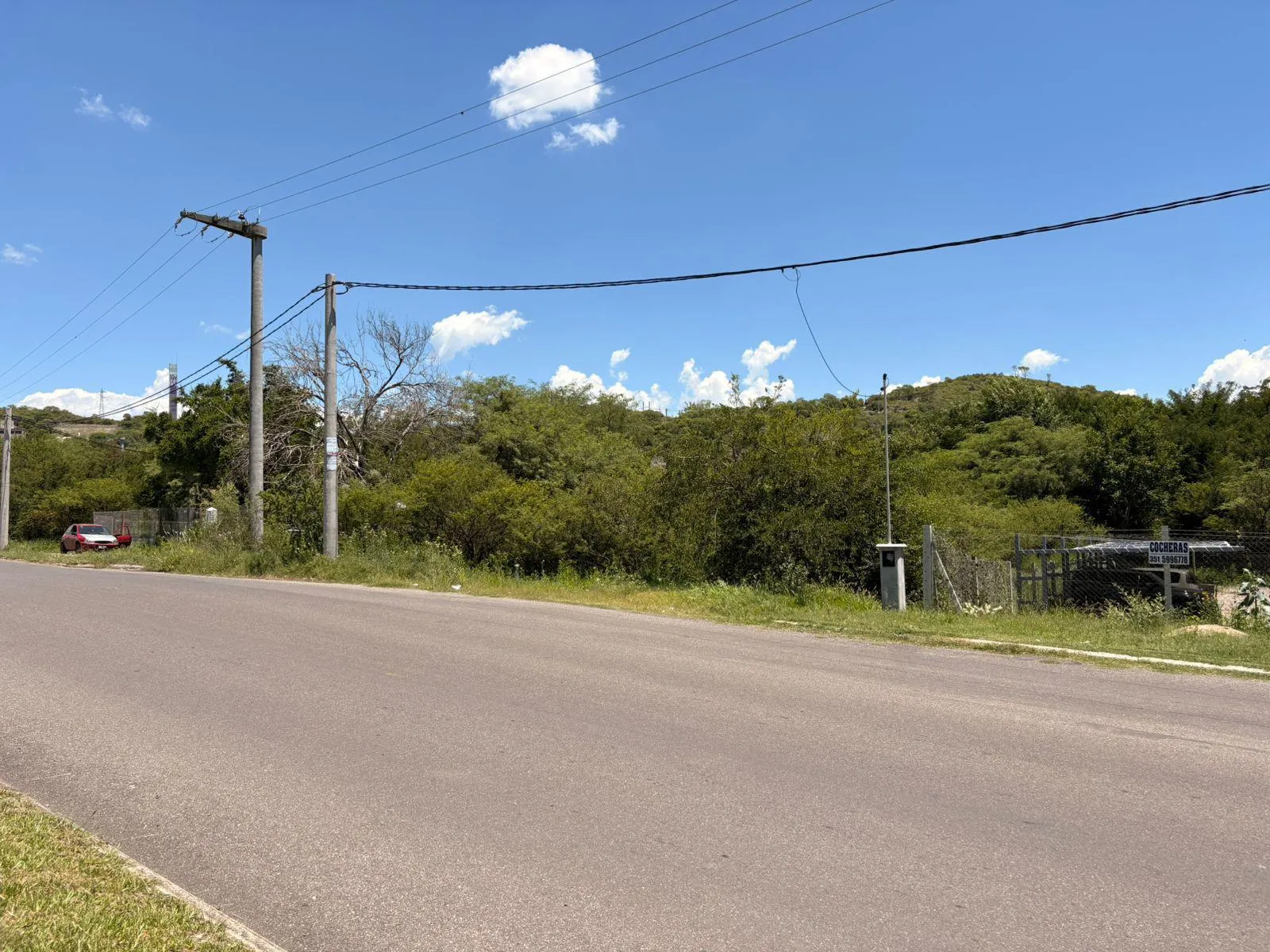 VENTA- Dos terrenos de 1025 APTO 10 UNIDADES!! Frente a La Estanzuela en La Cale...