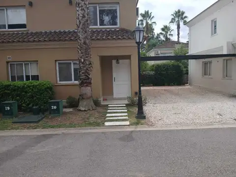 Casa  en alquiler en palmas del sol, pilar, g.b.a. zona norte