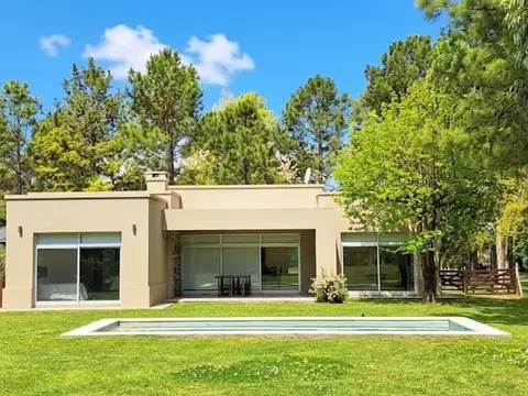 Miralagos - casa en alquiler anual