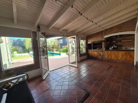 Casa en alquiler barrio santa maria de tigre
