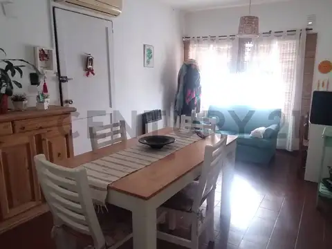 Departamento de 2 dormitorios en villa elvira