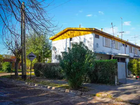 Casa en venta villa elisa de 2 dormitorios