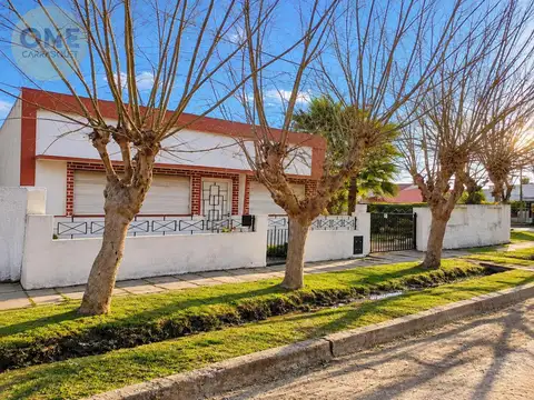 Casa en venta - berisso, calle 165 esq. 20