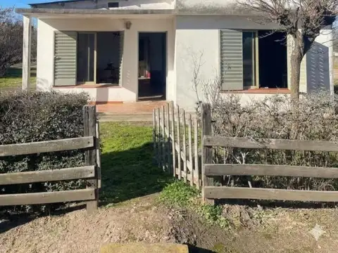 Venta / casa/ tres sargentos