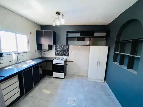 Venta ph 3 ambientes con patio ciudadela