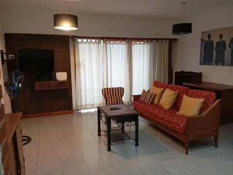 Venta ph 3 ambientes c/ patio, parrilla y balcón.