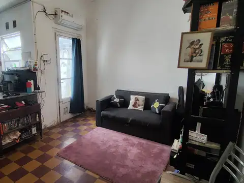 Muy buena ubicación - ph de 2 ambientes en planta baja con patio