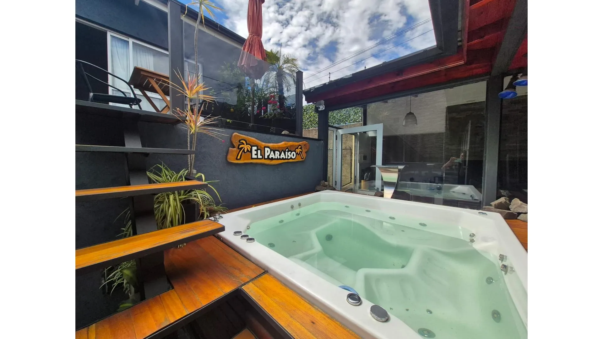 Excelemte triplex