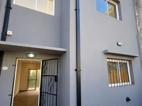 Ph en venta en dúplex 4 ambientes a estrenar con patio - don bosco