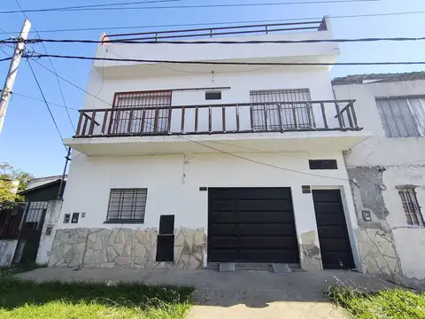Venta ph 3 ambientes apto credito con patio, quincho y cochera - berazategui