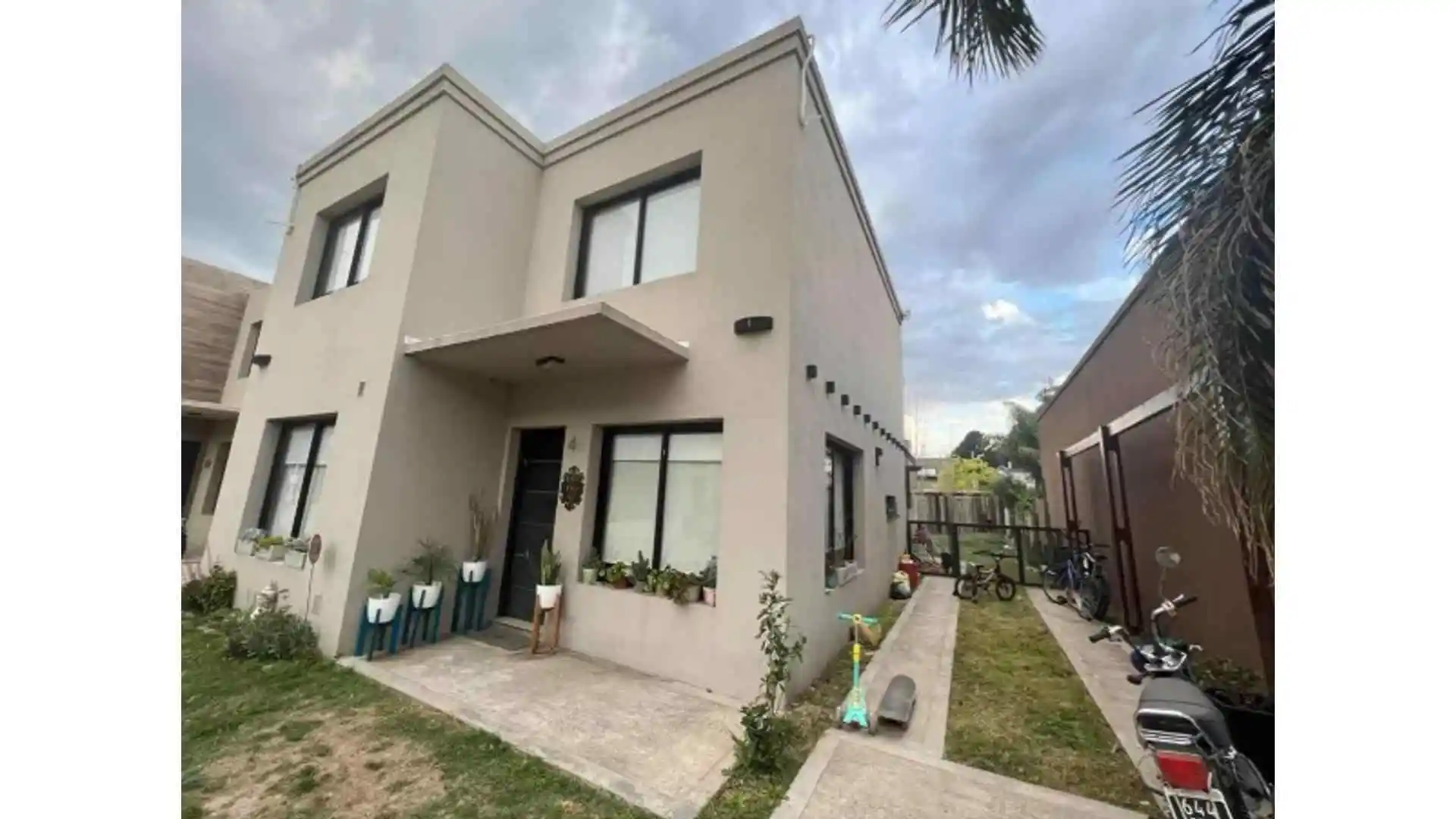 CASA MINIMALISTA VENTA "HARAS FACUNDO" VILLA UDAONDO