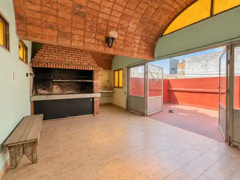 Ph en venta lanus este con terraza y quincho