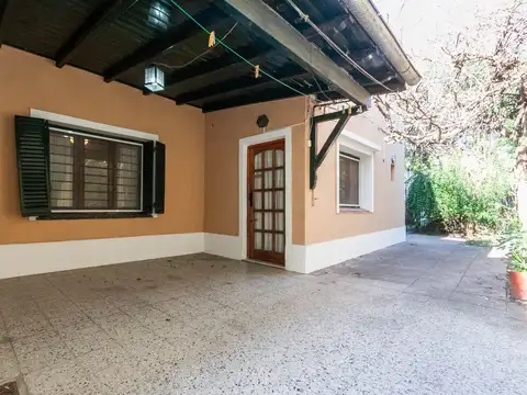 Venta ph 3 ambs. fdo. libre. lanus. apto credito.