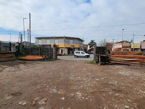 Aquiler de importante predio comercial en isidro c