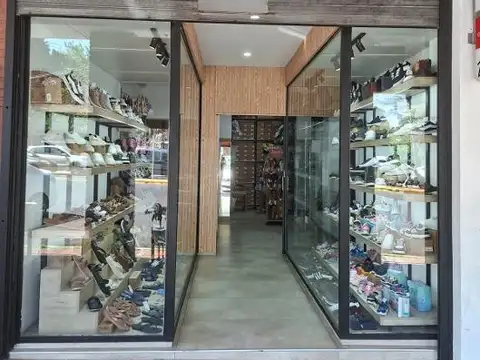 Excelente local en venta en ciudad jardin